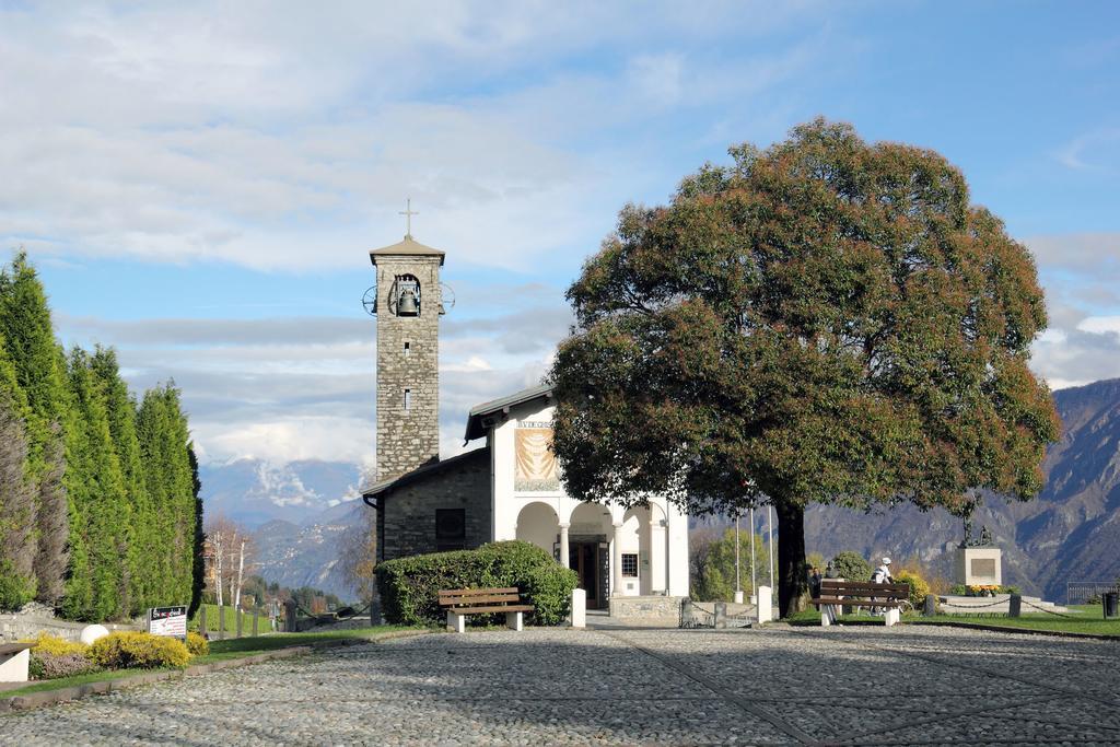 B&B Dei Laghi Magreglio Exterior photo